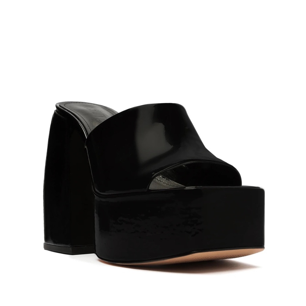 Schutz Aretha Patent Sandal Size 9